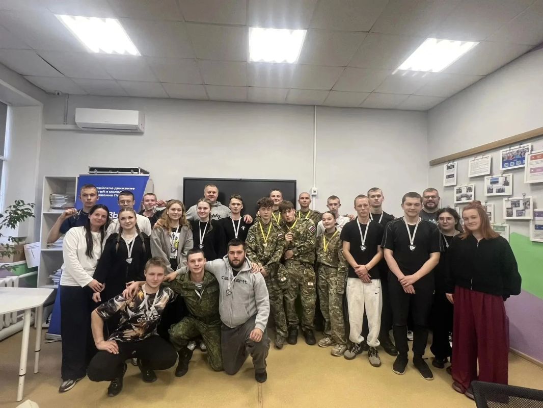 Школьники и студенты Восточного образовательного округа сразились в военно-спортивных играх Школьники и студенты Восточного образовательного округа сразились в военно-спортивных играх