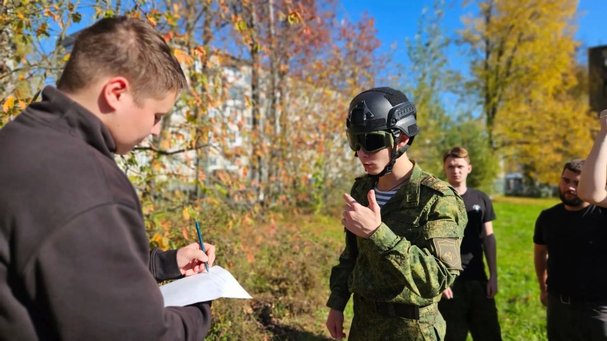 Школьники и студенты Восточного образовательного округа сразились в военно-спортивных играх Школьники и студенты Восточного образовательного округа сразились в военно-спортивных играх