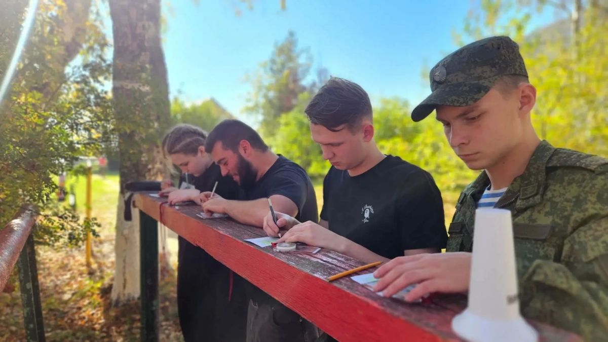 Школьники и студенты Восточного образовательного округа сразились в военно-спортивных играх Школьники и студенты Восточного образовательного округа сразились в военно-спортивных играх