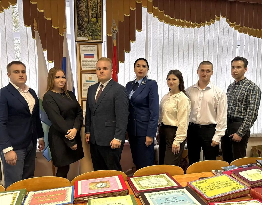 #кадры. В прокуратуре Кировской области состоялось учебное занятие с молодыми специалистами