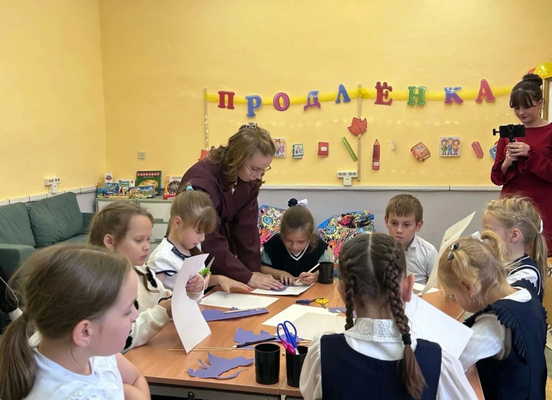 Студентка из Орлова открыла студию для детей начальных классов Студентка из Орлова открыла студию для детей начальных классов