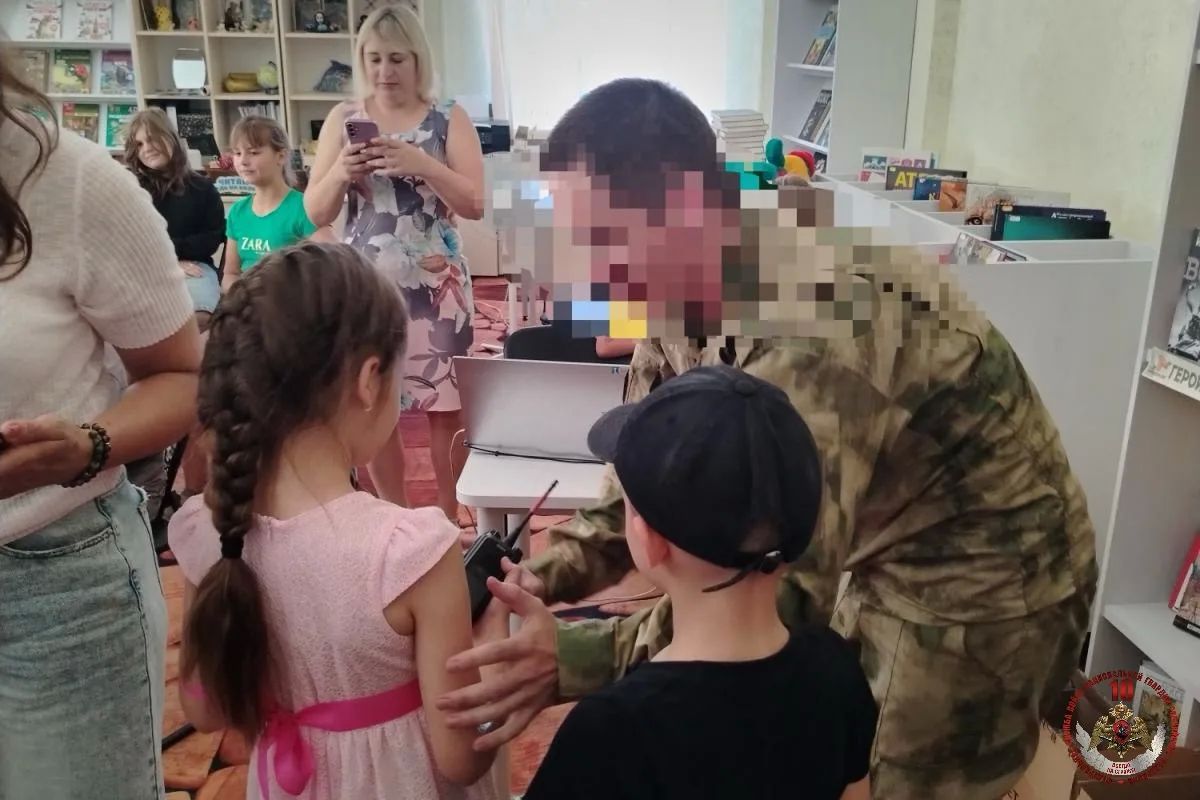 Росгвардейцы провели уроки мужества для детей Херсонской и Запорожской областей