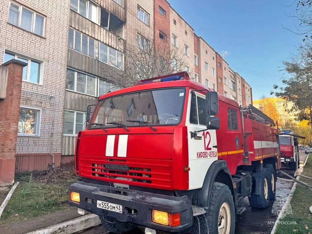 В Кирово-Чепецке при пожаре в пятиэтажном доме погиб мужчина