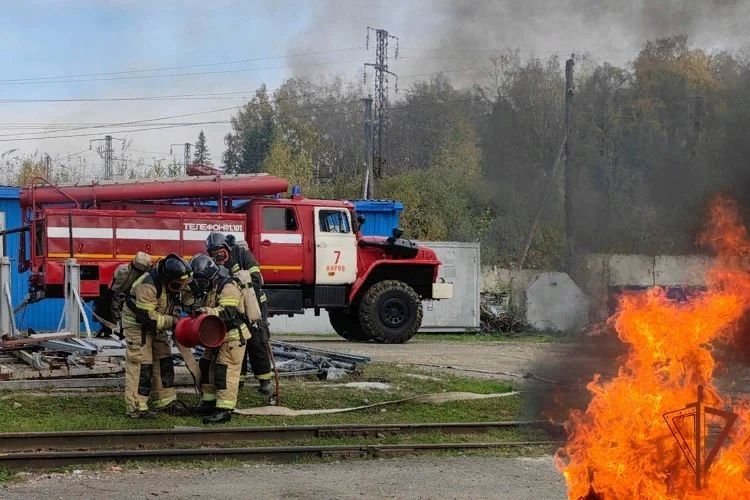 Кировские силовики провели антитеррористические учения на железной дороге