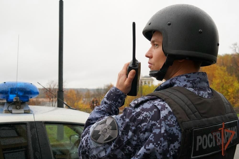 У старого моста в Кирове накрыли искателей «закладок»