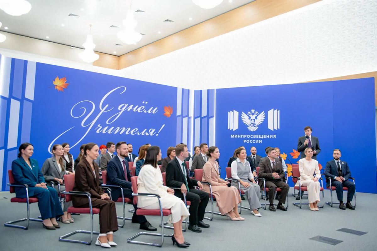 Кировский педагог приняла участие во встрече с Президентом Владимиром Путиным Кировский педагог приняла участие во встрече с Президентом Владимиром Путиным