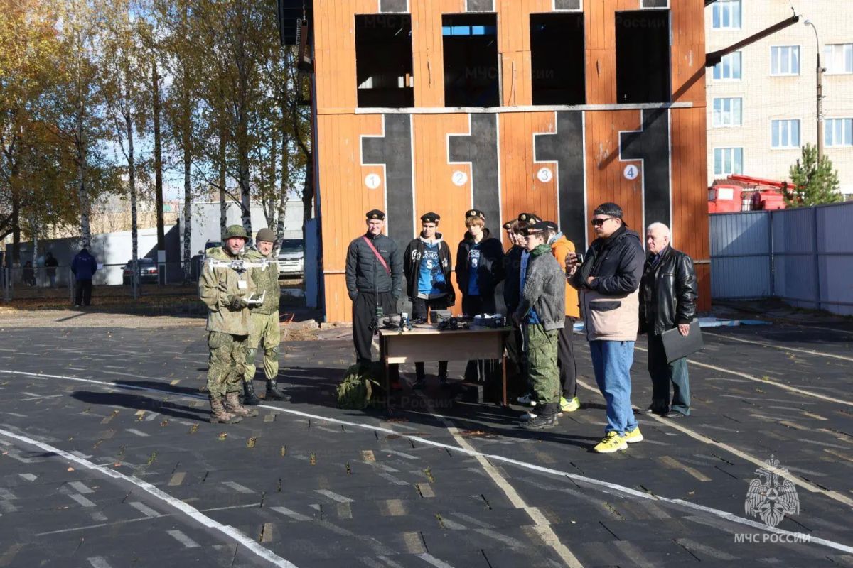 Кировские школьники и студенты посетили мастер-классы по основам безопасности Кировские школьники и студенты посетили мастер-классы по основам безопасности