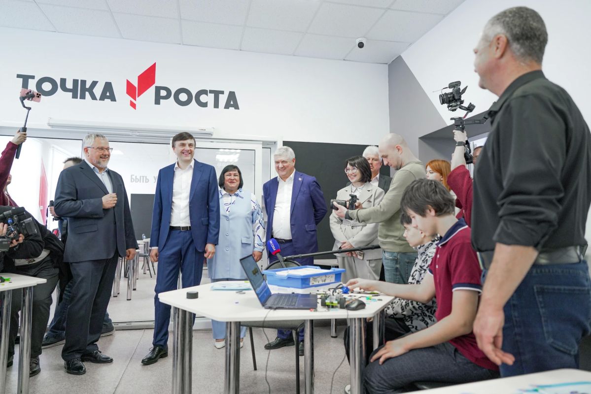 Дмитрий Чернышенко и Сергей Кравцов рассказали о развитии системы дополнительного образования Дмитрий Чернышенко и Сергей Кравцов рассказали о развитии системы дополнительного образования