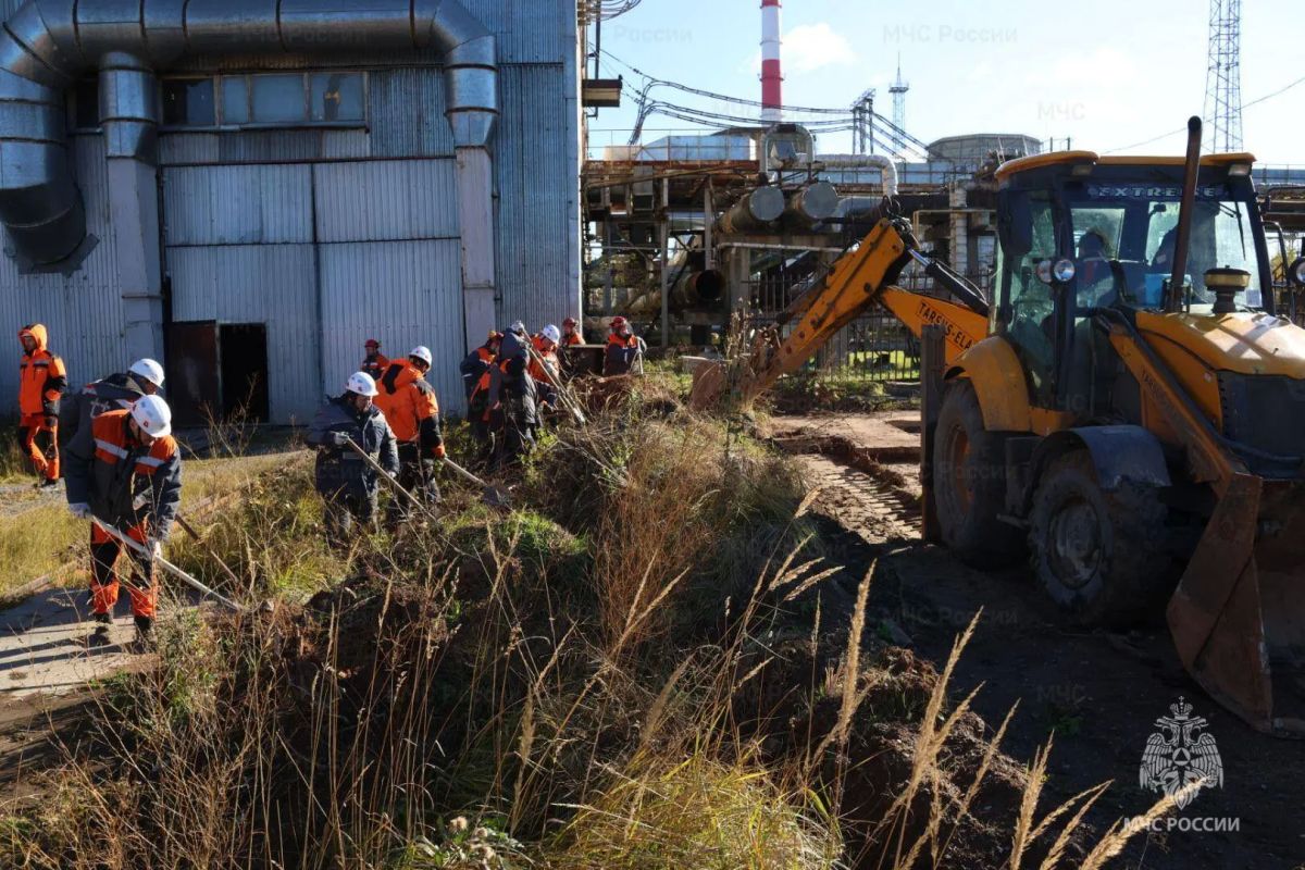 В Кирове на ТЭЦ-4 прошли совместные учения В Кирове на ТЭЦ-4 прошли совместные учения