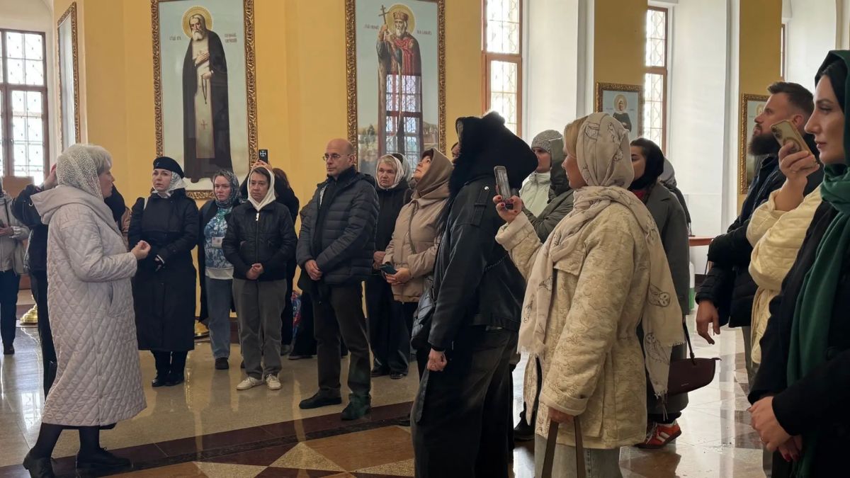 Участники Третьего Общероссийского медиафорума «Народные промыслы России» побывали на экскурсии в селе Великорецком Участники Третьего Общероссийского медиафорума «Народные промыслы России» побывали на экскурсии в селе Великорецком
