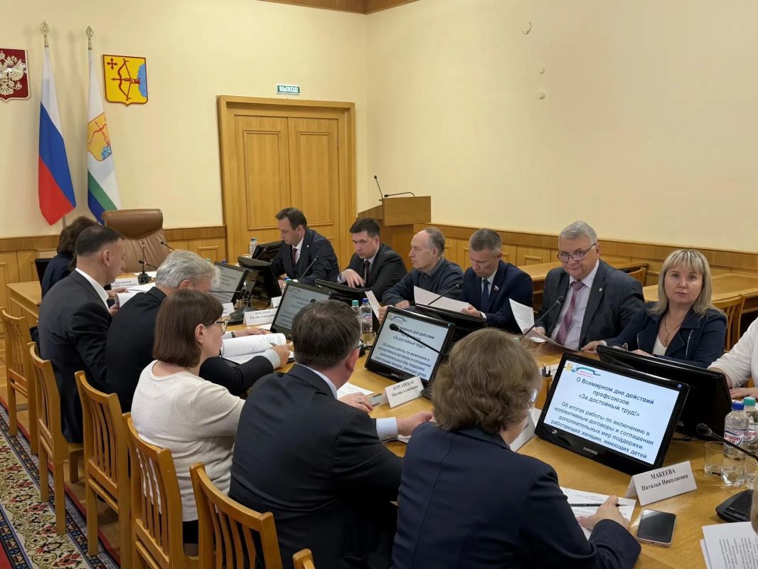 Работодатели Кировской области реализуют меры поддержки работающих женщин с детьми Работодатели Кировской области реализуют меры поддержки работающих женщин с детьми