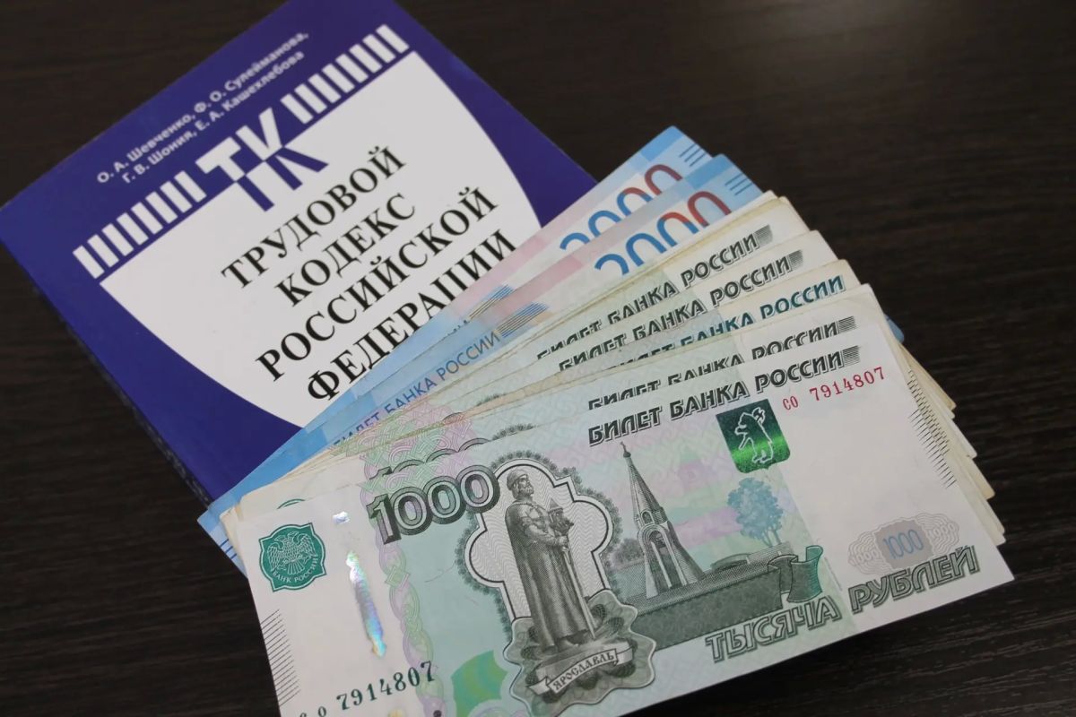 Директор одного из предприятий Кирова подозревается в невыплате заработной платы
