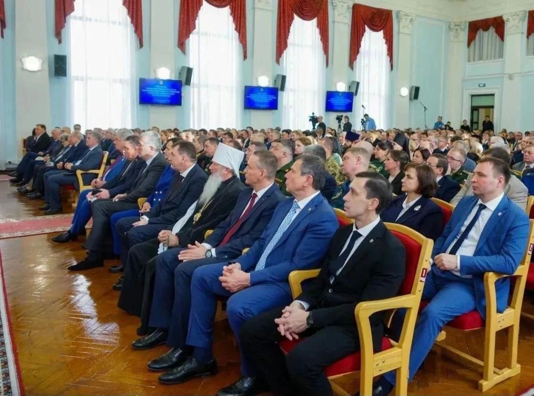 Александр Соколов: Обратился к жителям и депутатам Заксобрания с ежегодным посланием Александр Соколов: Обратился к жителям и депутатам Заксобрания с ежегодным посланием
