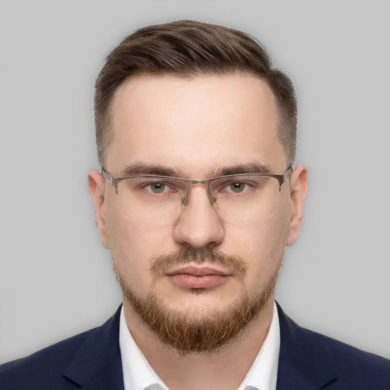 Сегодня, 15 октября, Кирилл Писный досрочно прекратил полномочия депутата Законодательного собрания Кировской области восьмого созыва на основании письменного заявления