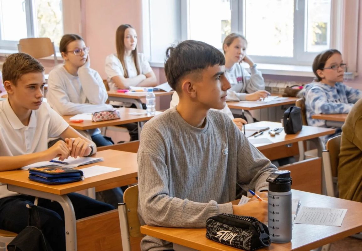 Школьники региона углубленно изучают биологию Школьники региона углубленно изучают биологию