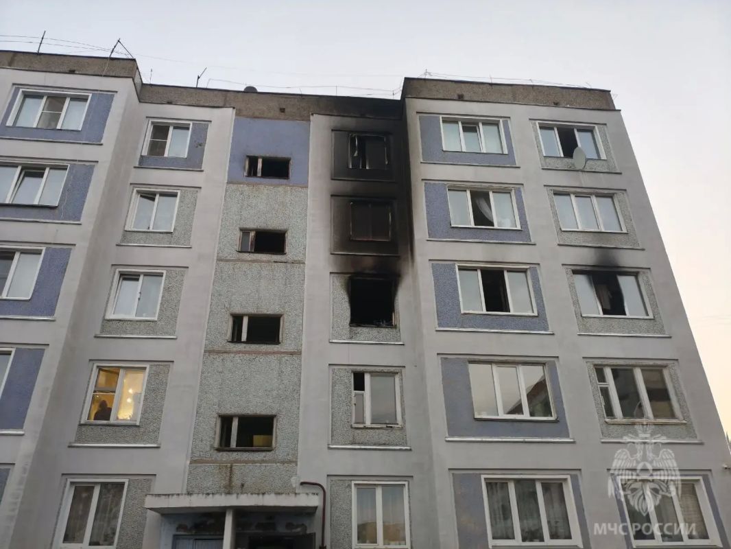 В Коминтерне при пожаре в пятиэтажке эвакуировали подъезд В Коминтерне при пожаре в пятиэтажке эвакуировали подъезд
