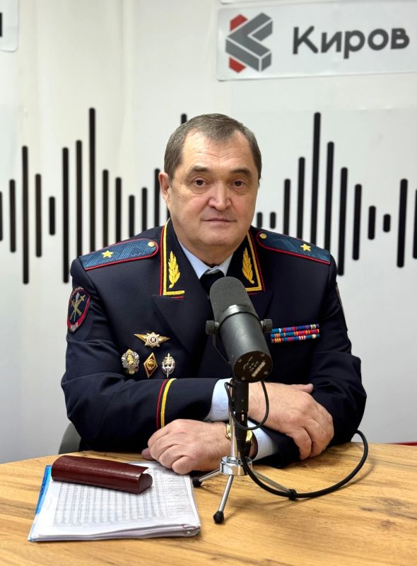 «Каждый должен быть на своем месте»: глава кировского УМВД Константин Селянин о киберпреступлениях, поиске людей и службе