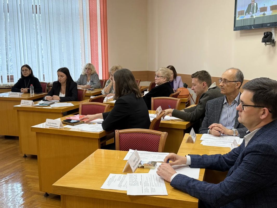 Состоялось первое заседание организационного комитета по подготовке и проведению в Кировской области в 2027 году мероприятий, посвященных 100-летию со дня рождения Александра Филипповича Ведерникова Состоялось первое заседание организационного комитета по подготовке и проведению в Кировской области в 2027 году мероприятий, посвященных 100-летию со дня рождения Александра Филипповича Ведерникова