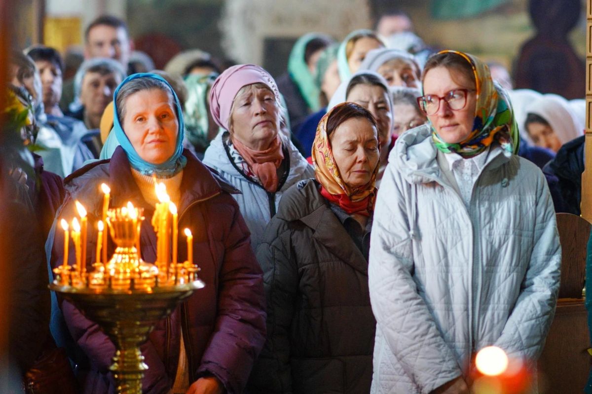Александр Соколов: Сегодня, в День памяти преподобного Трифона Вятского, в Свято-Успенском кафедральном соборе Трифонова монастыря поздравил всех с праздником прославления святых Александр Соколов: Сегодня, в День памяти преподобного Трифона Вятского, в Свято-Успенском кафедральном соборе Трифонова монастыря поздравил всех с праздником прославления святых