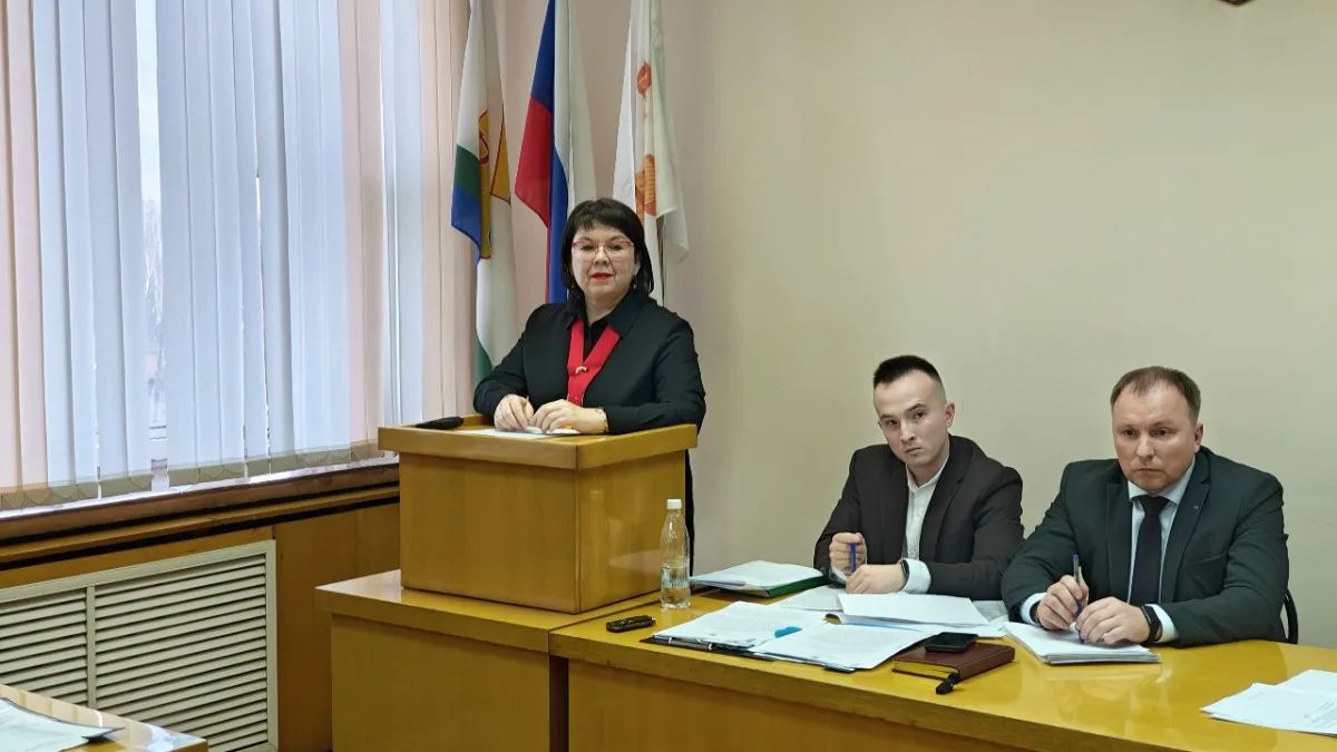 Полномочия главы города Слободского Ирины Желваковой прекращены