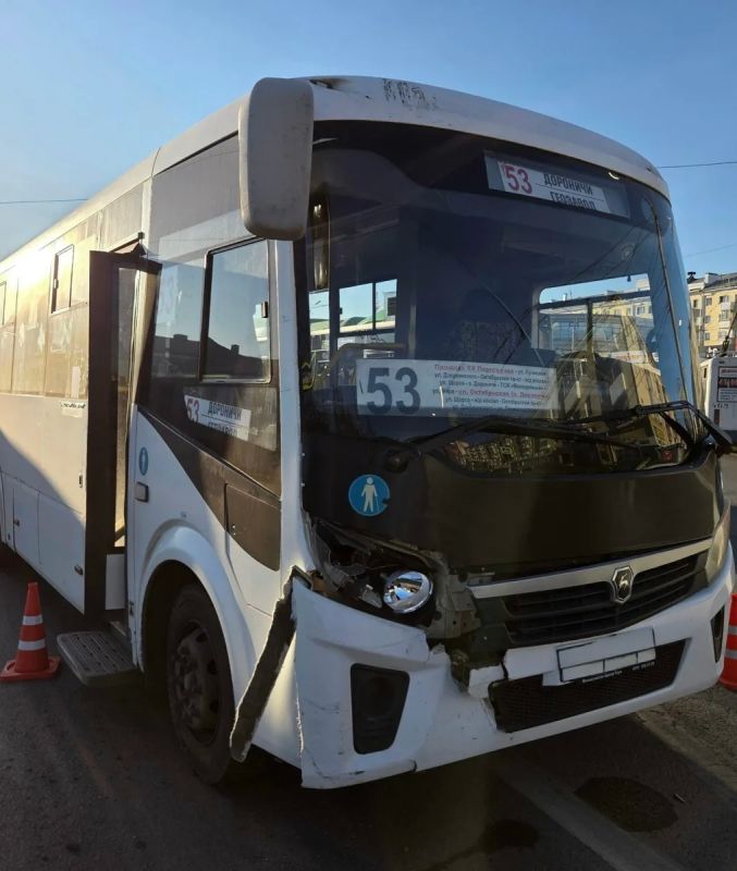 В Кирове в ДТП с автобусом пострадали пять человек, в том числе дети