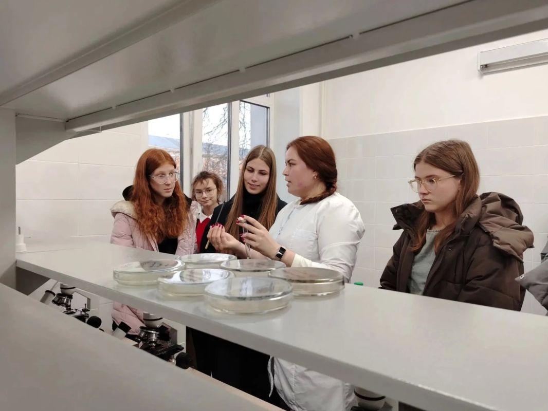 Для старшеклассников Кировской области прошла очная сессия сетевых профильных классов Для старшеклассников Кировской области прошла очная сессия сетевых профильных классов