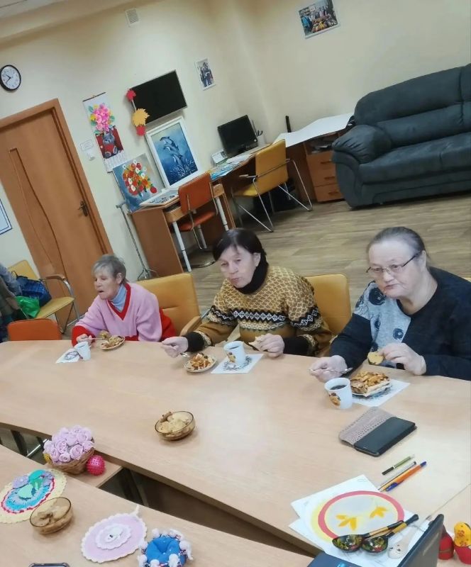 Продолжаем поддерживать всероссийскую акцию «Пирог на четвёртое» Продолжаем поддерживать всероссийскую акцию «Пирог на четвёртое»